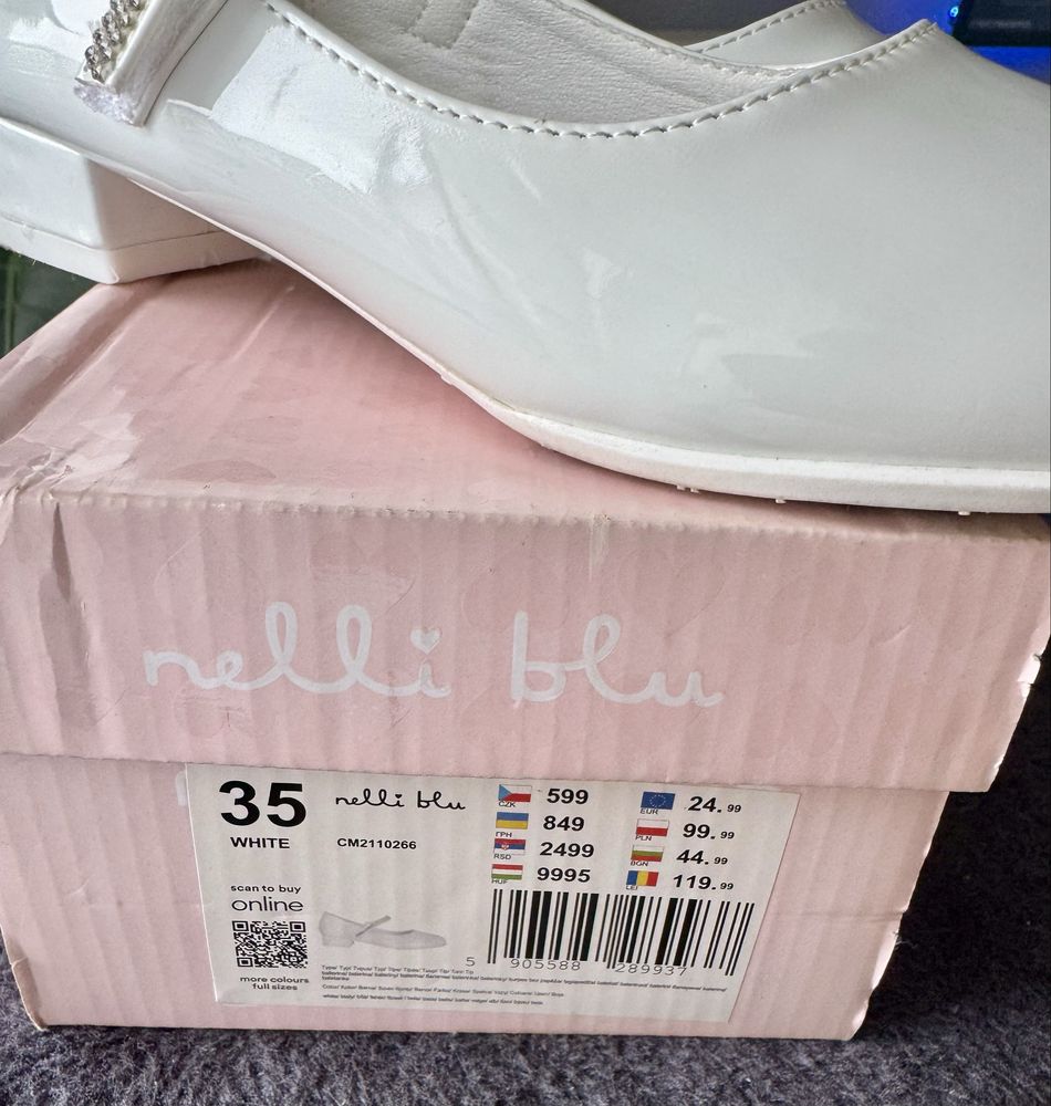 Biale buty do komunii