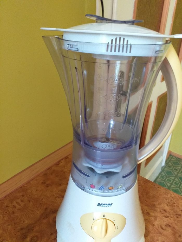 Blender kielichowy 2,5 L.Nowy.