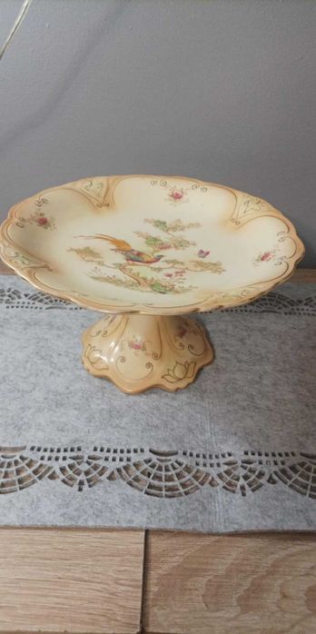 Przedwojenne patery Crown Ducal egzotyczne ptaki.