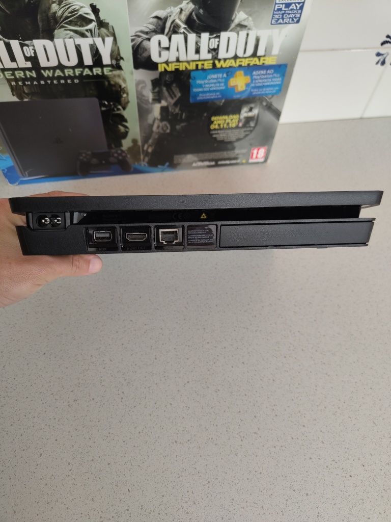 PlayStation 4 1T SSD , comando, patilhas