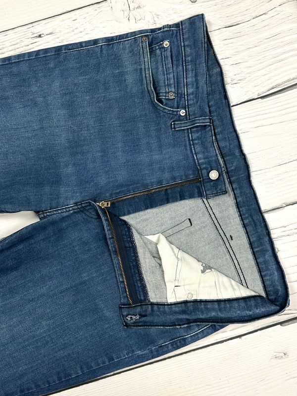 Levis 541 Jeansy Męskie Spodnie Slim Taper Stretch Logowane r. W40 L32