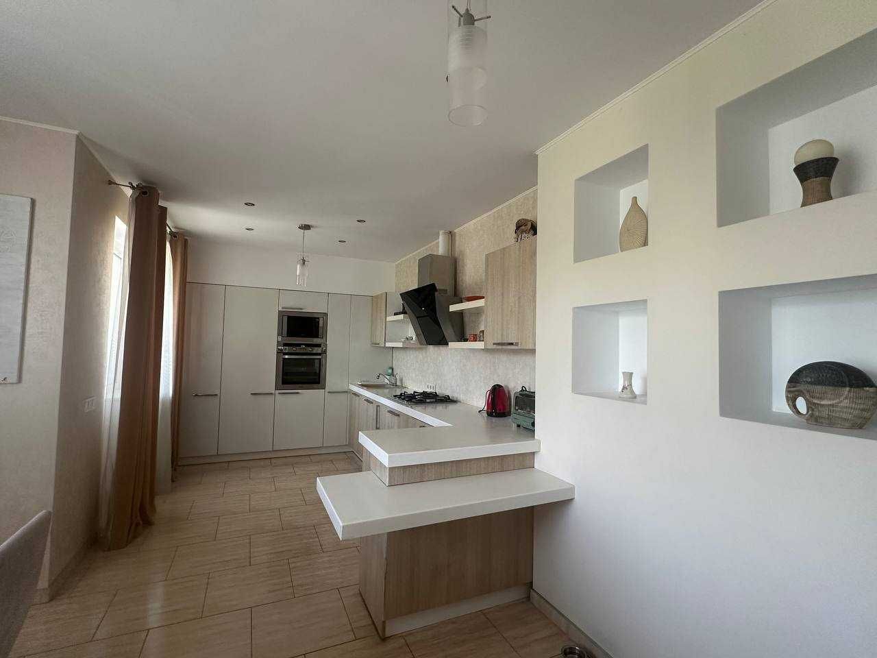 Продаж дворівневої 4к квартири 229м2. Центр. Держ.програми-ТАК. ID:568