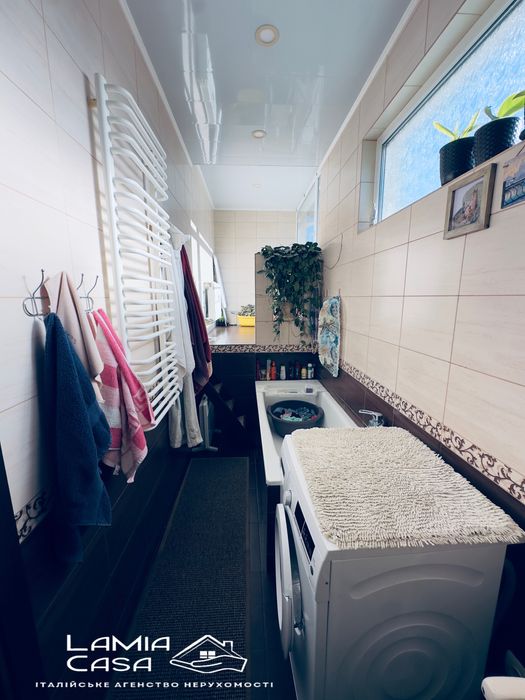 Продаж 3 кімнатноі квартири 167 м кв ближня роша