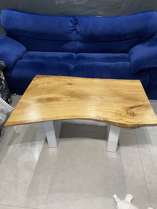 Stolik z monolitu dębowego z żywicą-107/65cm
