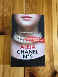 Aleja Chanel N° 5 Daniela Farnese stan bdb