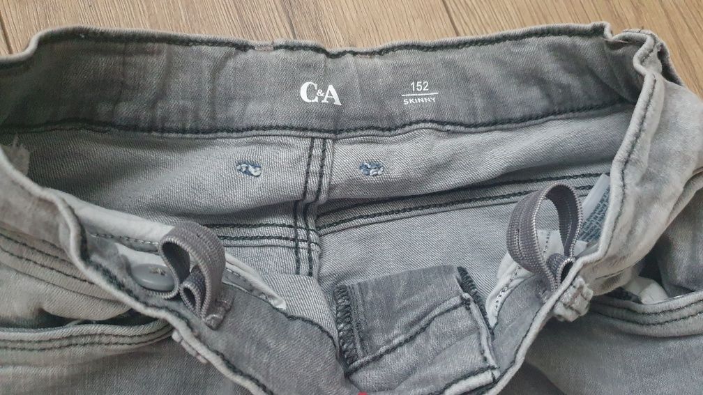 Spodnie chłopięce C&A r. 152
