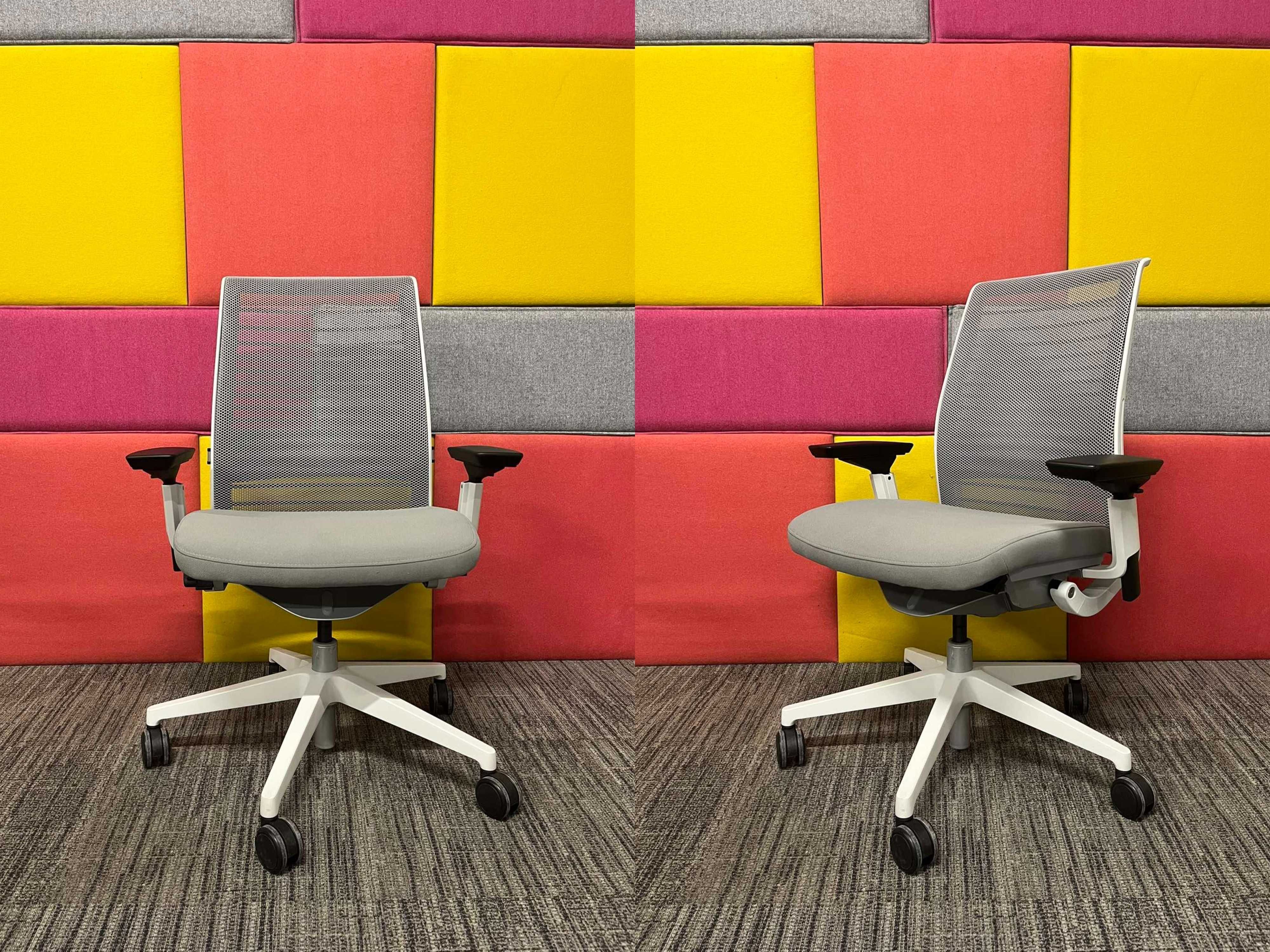 Fotel biurowy obrotowy Steelcase Think biały super stan duża ilość!