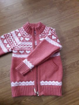 Продаю кофту на девочку