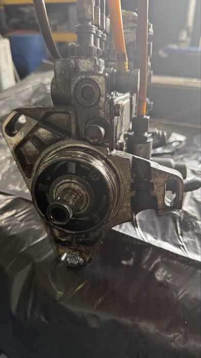 BOMBA INJETORA MERCDES W124 200D 190 D 300 D