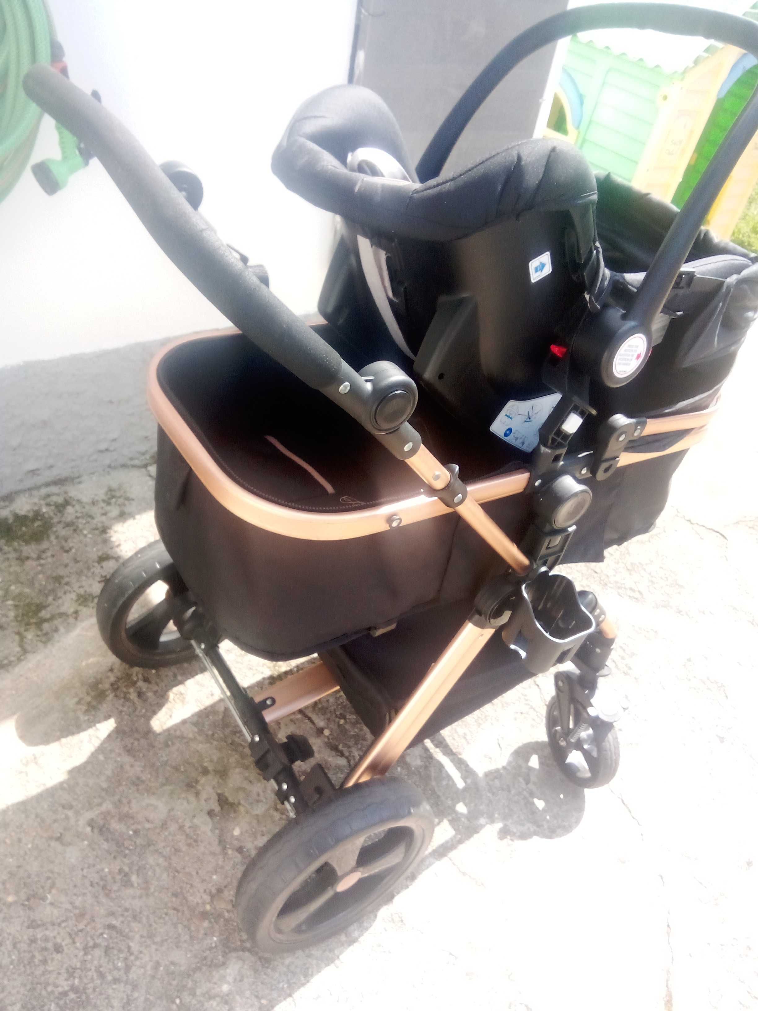 Carrinho de bebe chipolino