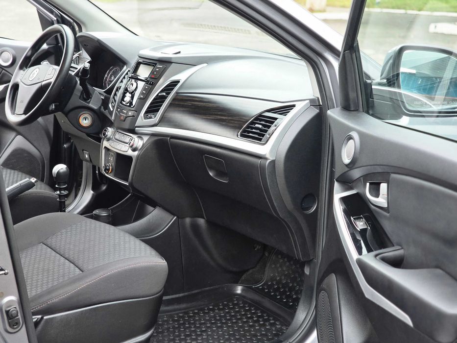 Продам свой кроссовер SsangYong Korando 2л ( ОДИН ХОЗЯИН )