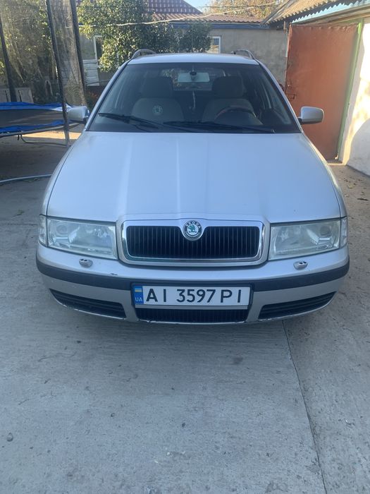 Шкода октавія тур 1.9 TDI