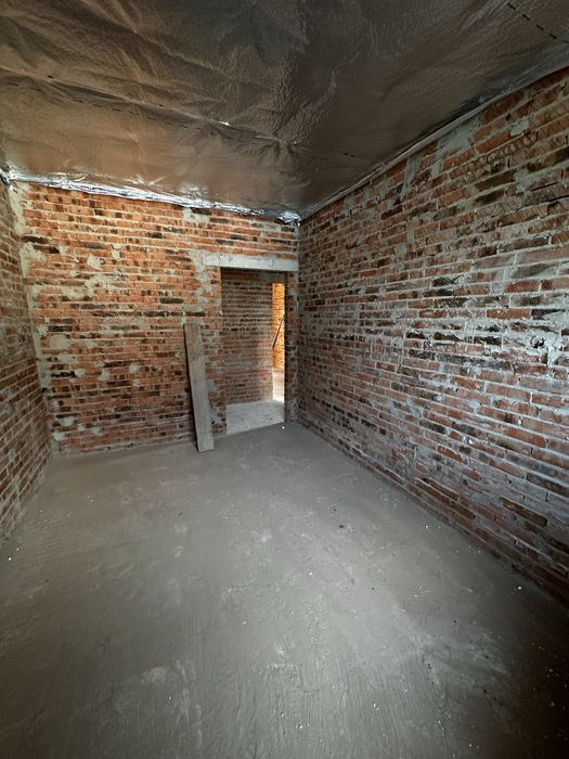 Продам котедж двоян за 3ю поліклінікою на Макарова