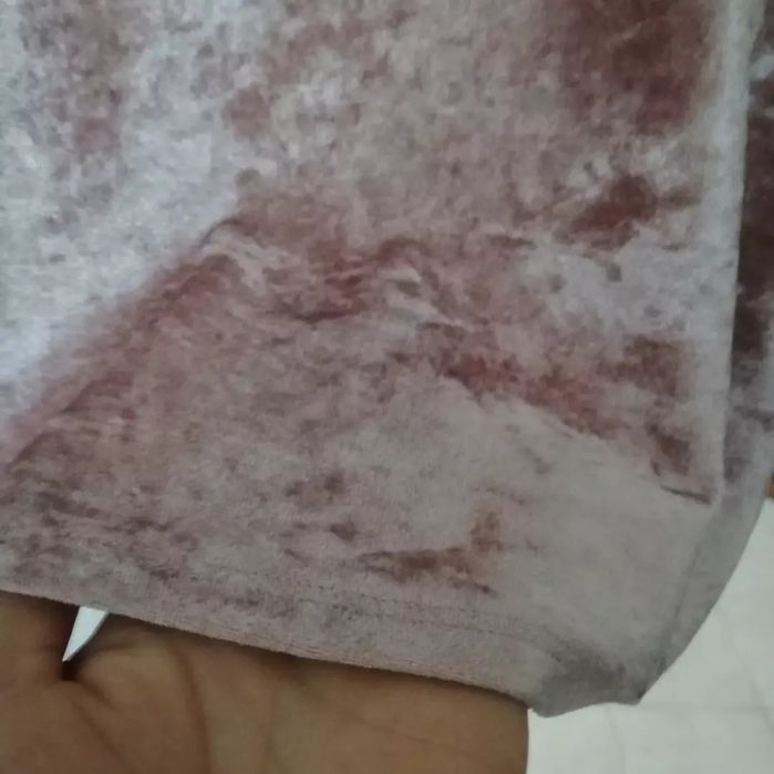 Top rosa de veludo com alças