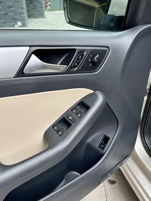 Volkswagen Jetta 2.5 SEL Premium Avtomat!