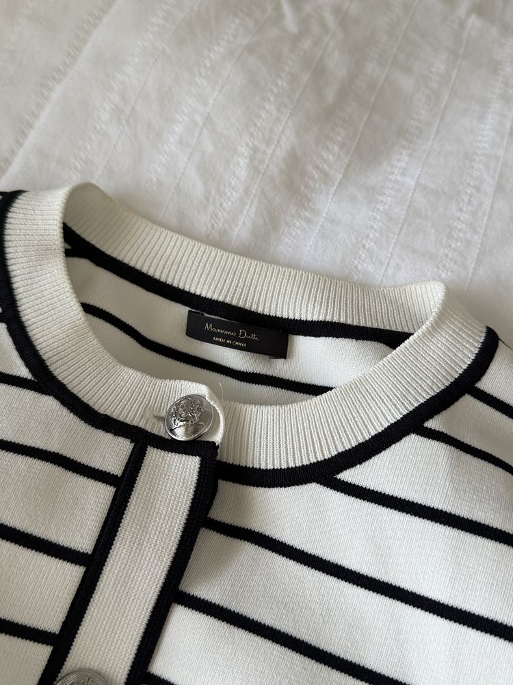 Гарна футболка Massimo Dutti