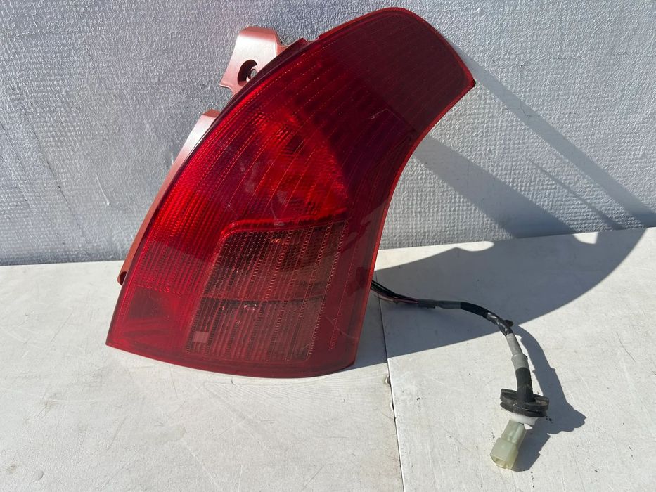 SUZUKI SWIFT MK6 LAMPA TYŁ PRAWA