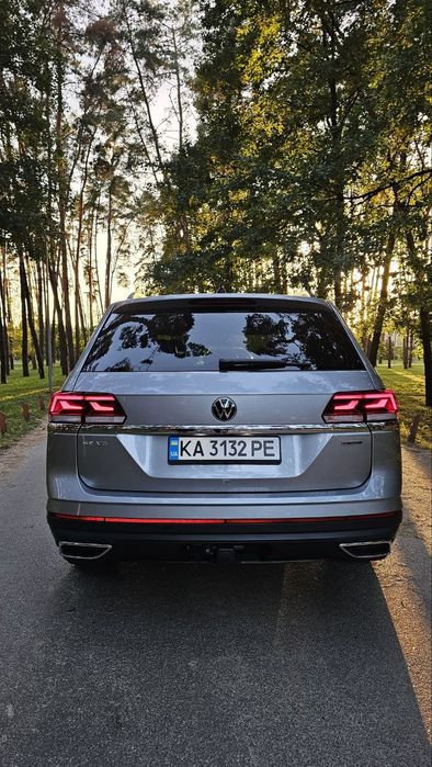 Продам авто VW Atlas 22