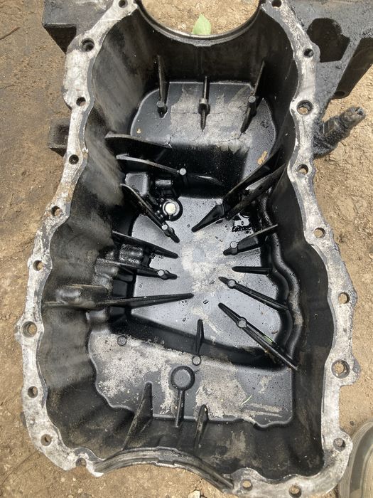 Піддон  Рено Логан Daster 1.5 dci