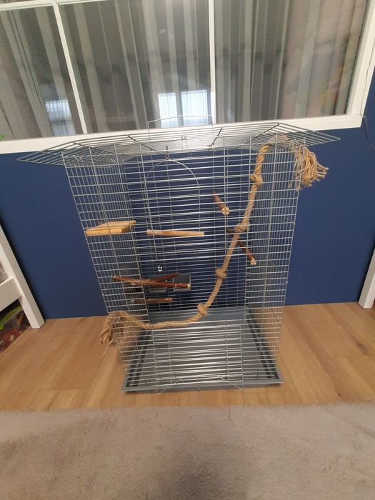 Клітка для папуг