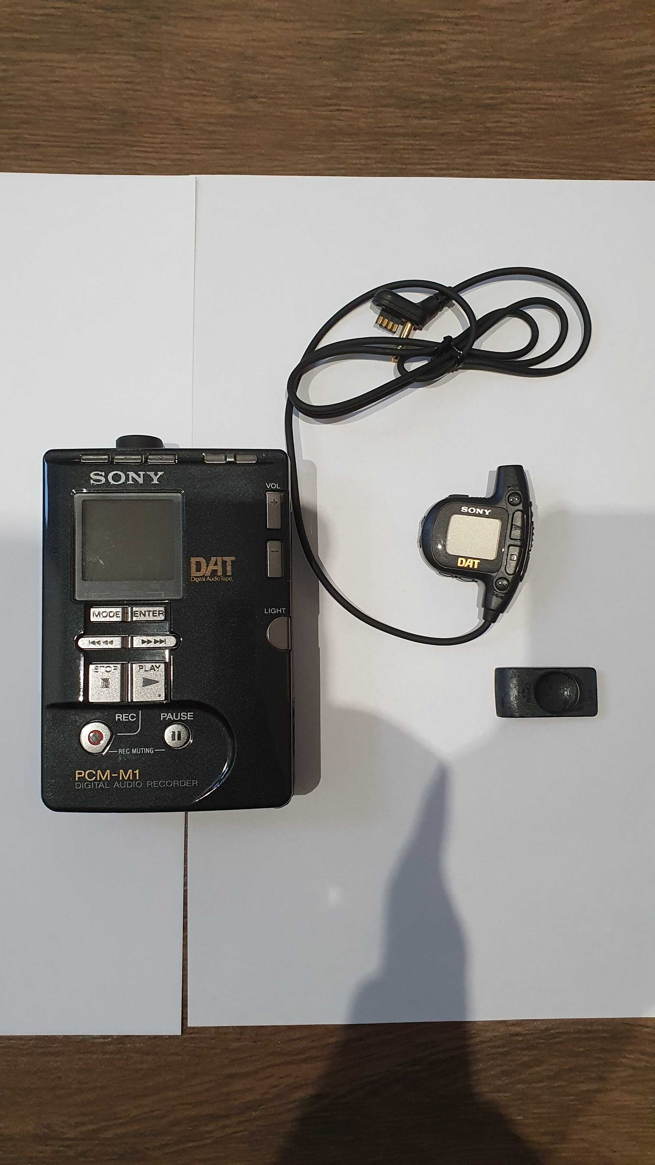 Sony PCM-M1  walkman DAT - idealny  pilot