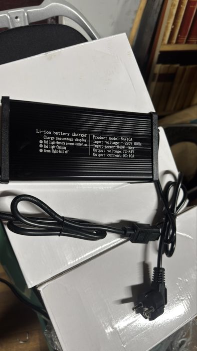 Зарядка 72V 10A 84V Li для електроскутера електровелосипеда самоката