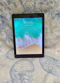 Apple iPad Air Cellular 128 Гб