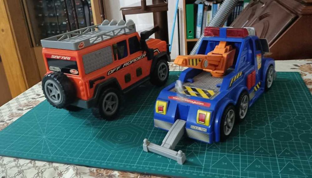 Jeep + Reboque em bom estado