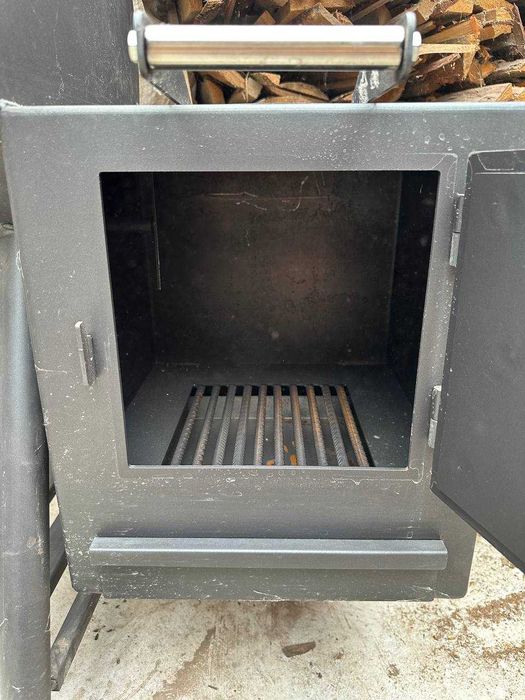 Коптильня-гриль, вугільний барбекю мангал.