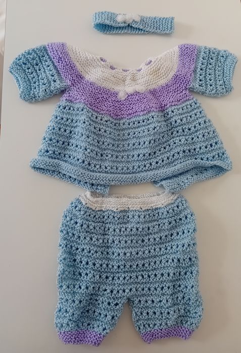 Roupa bebé feita à mão