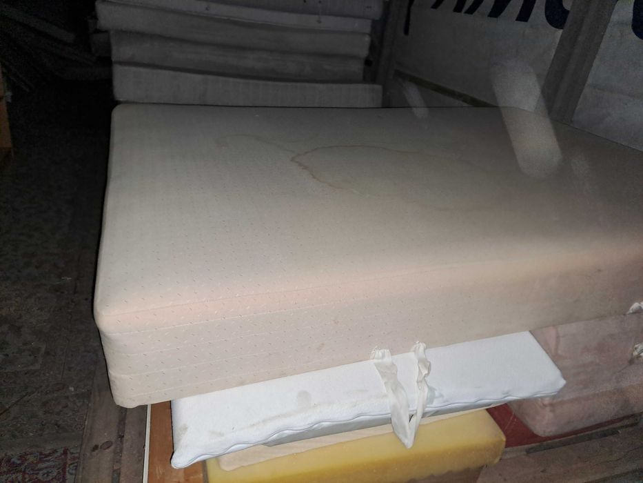 materac 160x200 na stelażu drewnianym - możliwy transport