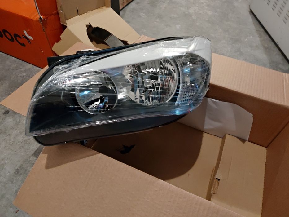 Ópticas frente BMW X1 2010