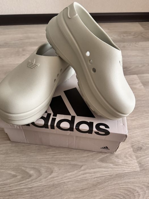 Жіночі клоги адідас оригінал