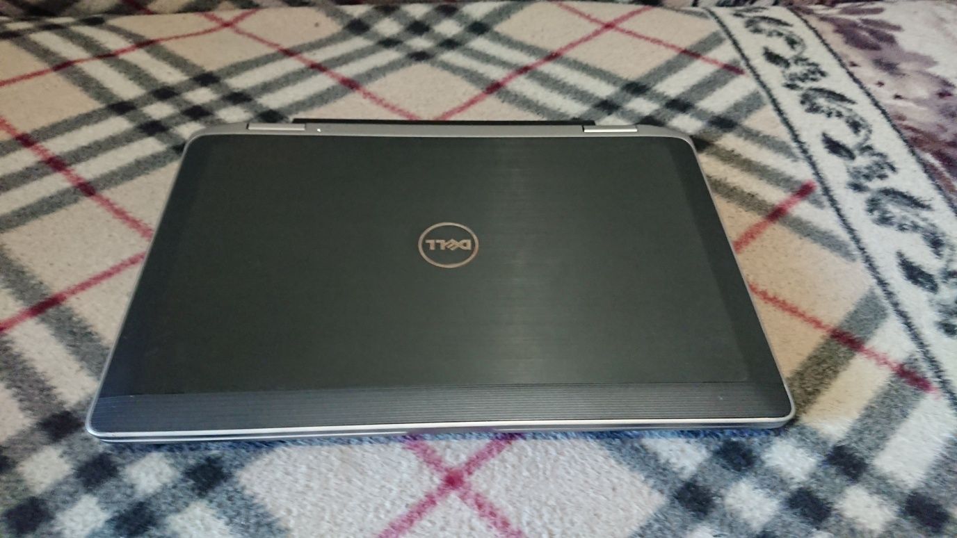 Ноутбук Dell Core i5 SSD240