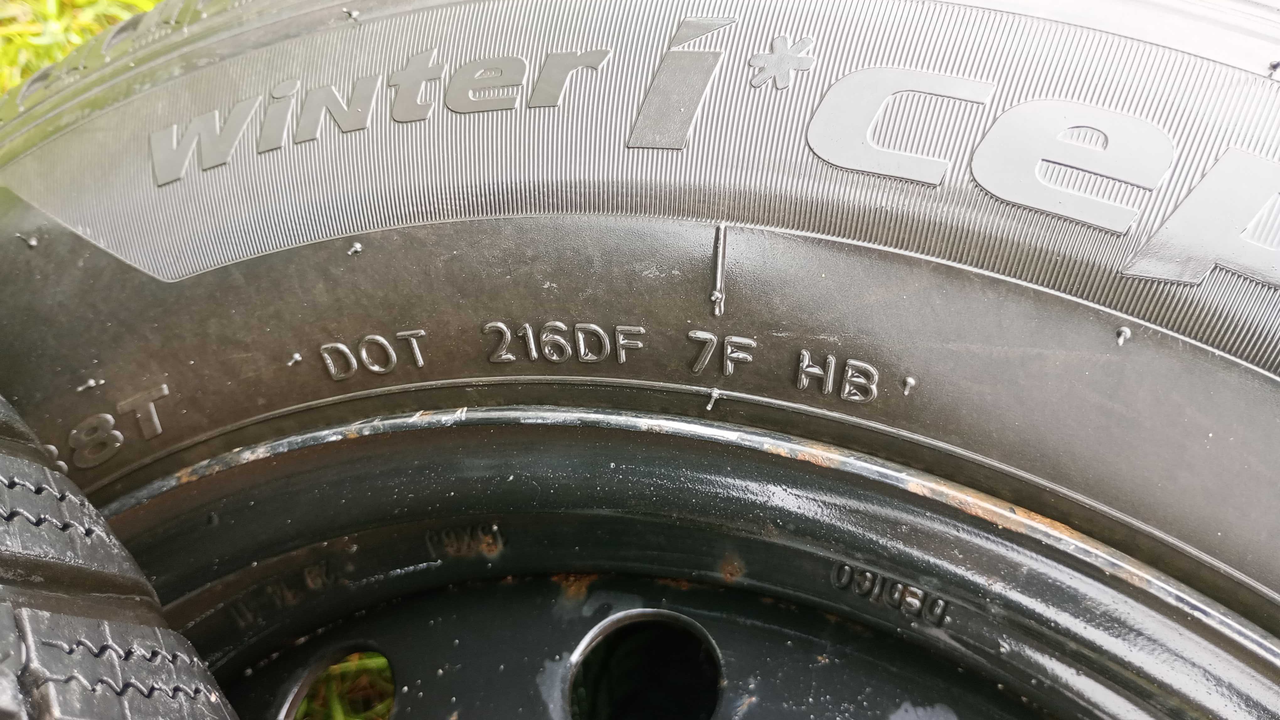 Felgi stalowe 4x100 z oponami zimowymi Hankook 185/65/15 - komplet