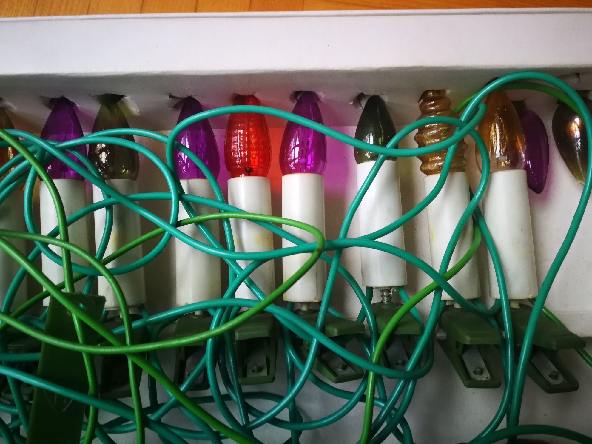 Lampki choinkowe PRL ozdoby choinkowe, oświetlenie.