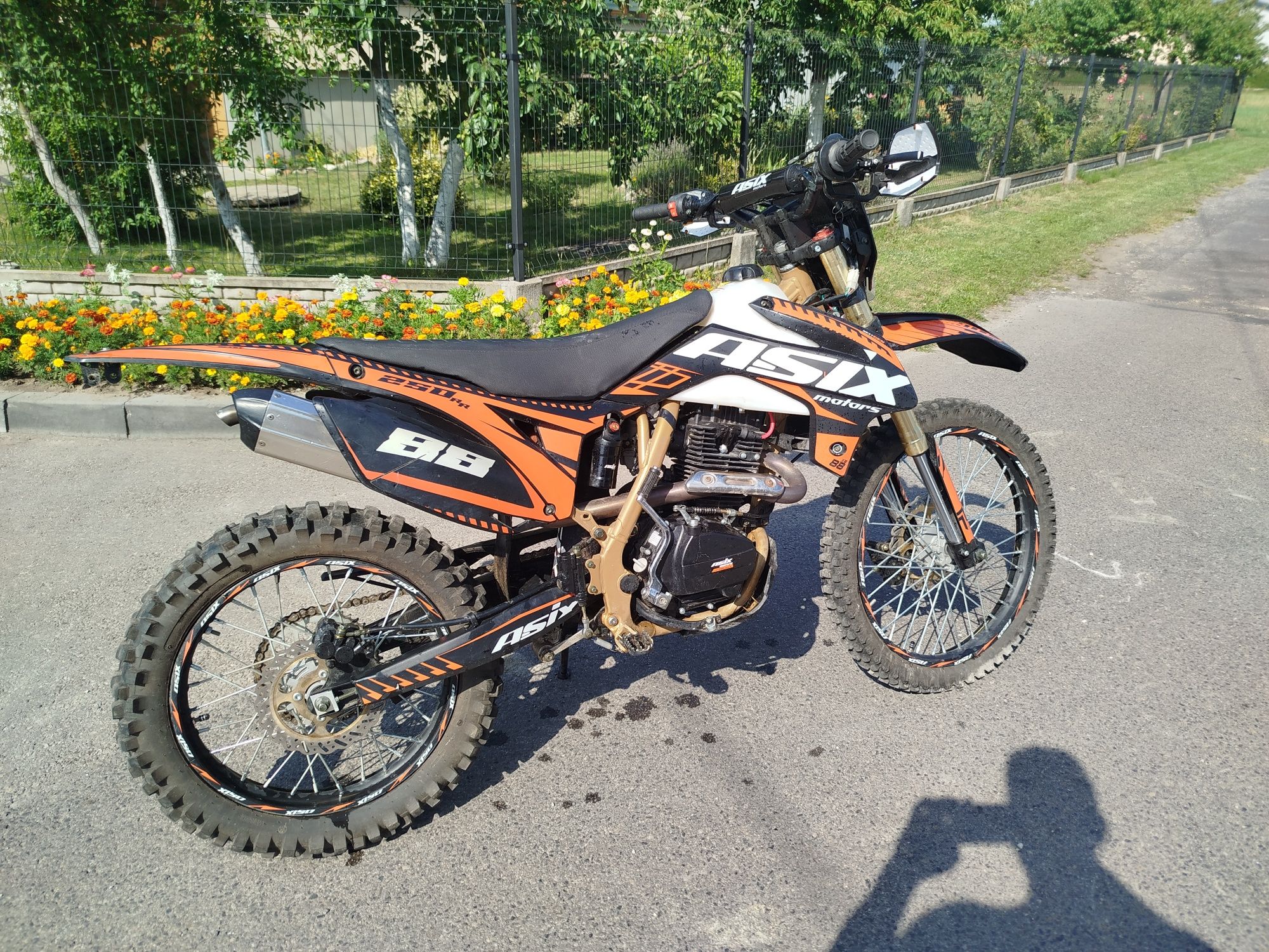 Cross ASIX 250 cc