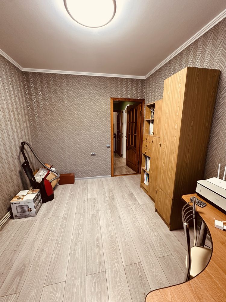 Продажа 3–к квартира 65м2 район Жадова.