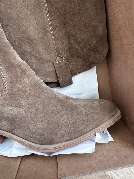 Чоботи казаки натуральний замш 38-24,5см