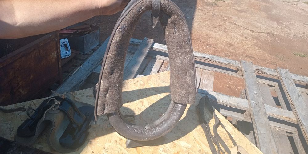 Хомут для коня коняча упряж