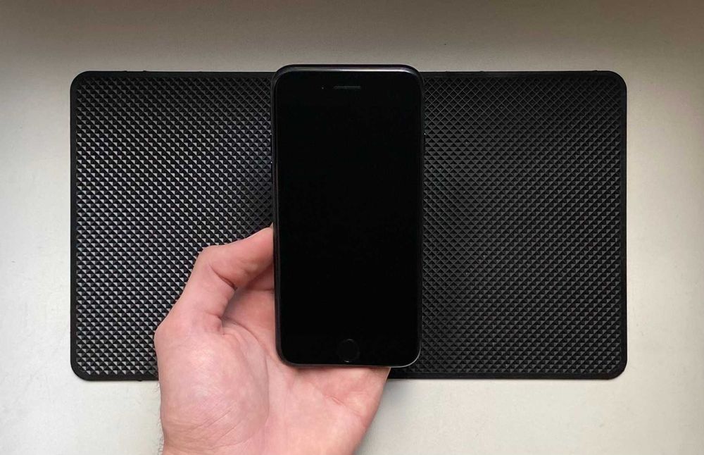 Отличный - iPhone SE 2022 - 64 гб - 98% АКБ - NEVERLOCK - MIDNIGHT