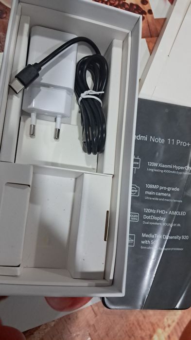 Redmi Note 11 pro + 5g