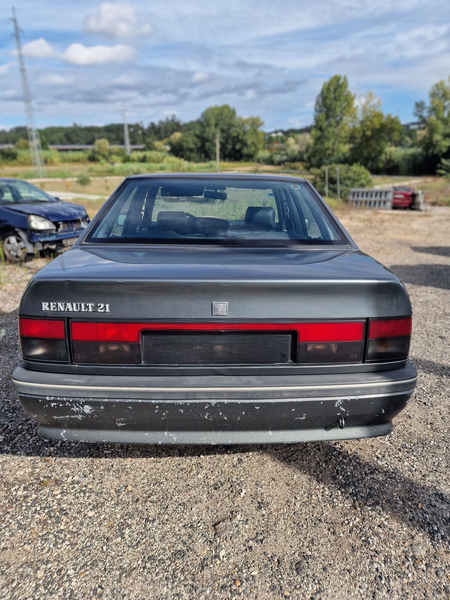 Renault 21 TSE cinza