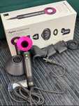 Dyson Supersonic Suszarka do Włosów - Iron/Fuchsia z końcówkami