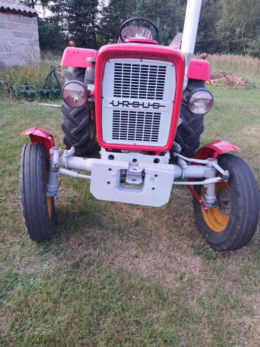 Ciągnik rolniczy Ursus c330 zektor k25