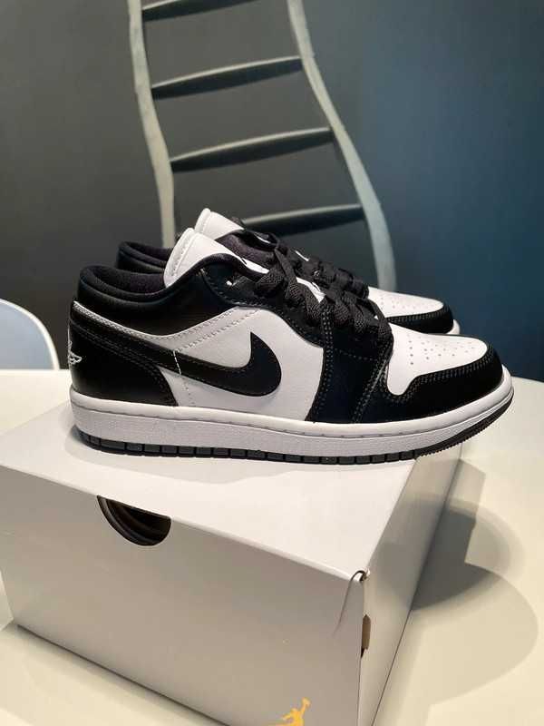 Jordan 1 Low panda noir et blanc