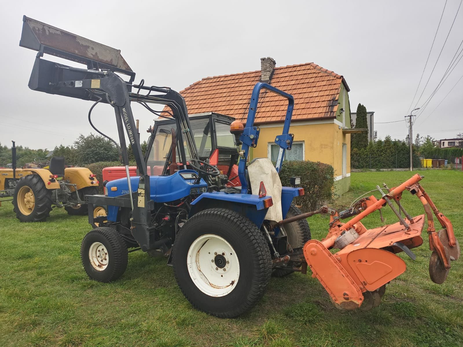 Mitsubishi TRAKTOREK iseki kubota yan-mar VST MT180 solis kosiarka mtz