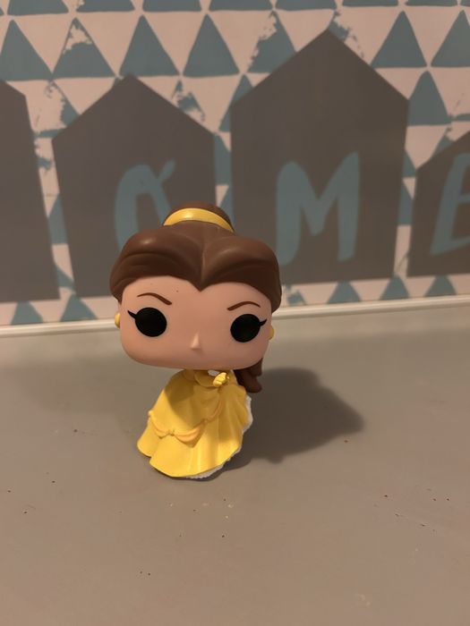 Funkos da Bela e o Monstro e Alegria divertidamente