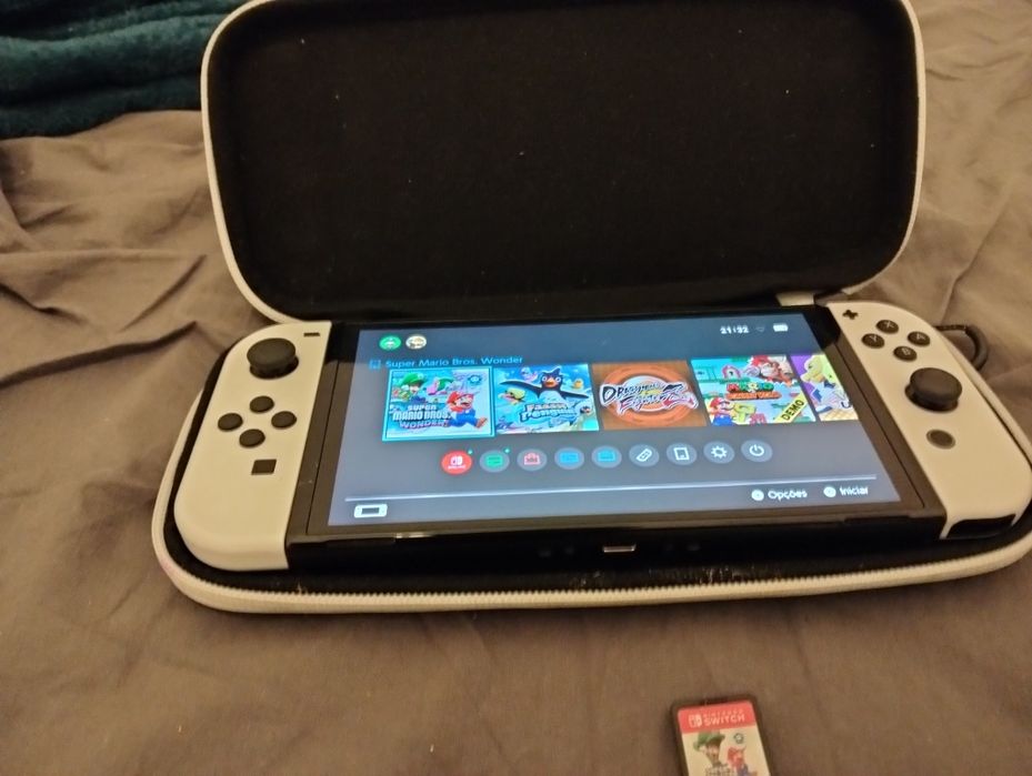 Nintendo Switch Sport + 1 jogo FIFA 23