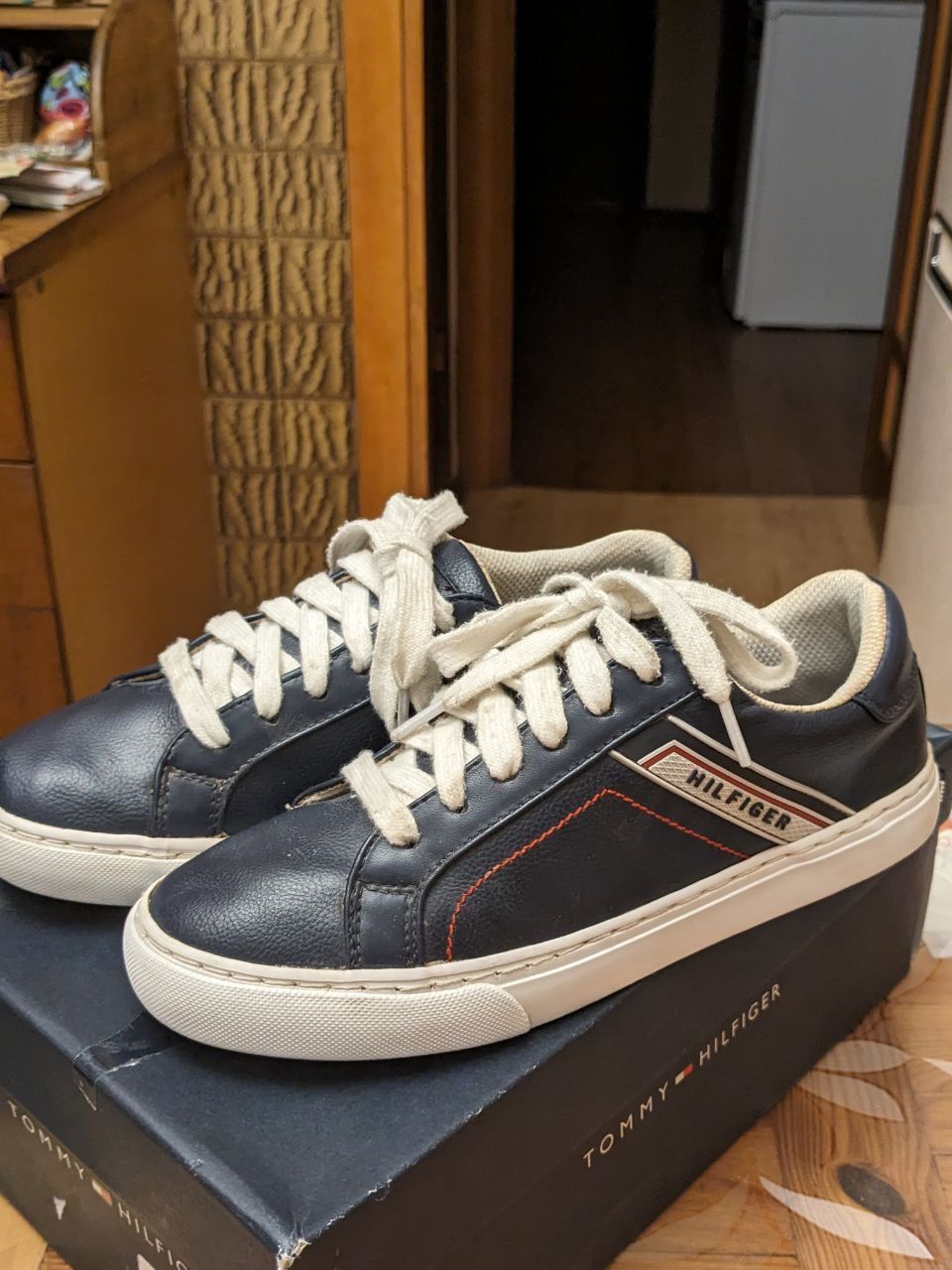 Кроссовки Tommy Hilfiger р.35 стелька 22